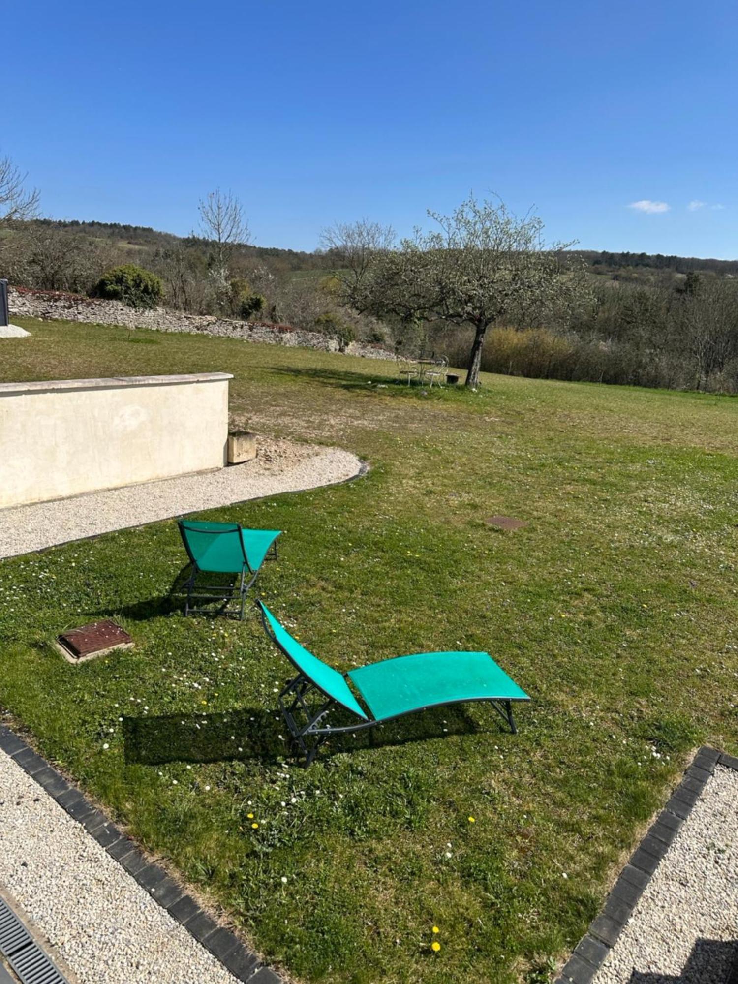 Studio Au Calme Avec Terrasse Rougemont  Екстериор снимка